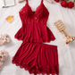 🥳SALDI 2026 IMPERDIBILI🥳💞OLTRE 50.000 VENDUTI!🛋️💗 SCONTO DEL 50%! Pigiama in pizzo con scollo a V – Tessuto morbidissimo, vestibilità perfetta. Nessun fastidio, solo comfort. Un tocco di lusso per la notte. 🌙💤