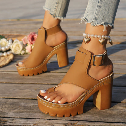 👡50% DI SCONTO✨ Sandali open-toe con tacco largo | Aumento di statura stabile · Design traforato traspirante · Cinturini regolabili alla caviglia · Suola in gomma antiscivolo · Modello estivo versatile
