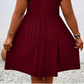 Abito da donna con scollo a V e volant