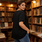 T-shirt da donna con maniche a sbuffo e pieghe sul davanti