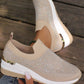 Sneakers slip-on casual da donna in tessuto a rete con strass