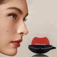 Rossetto impermeabile e facile da applicare per un trucco labbra rapido