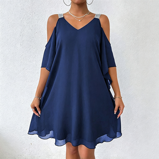 ✨👗 SOLO PER POCO TEMPO: SCONTO DEL 50%! 💃 Abito lungo con scollo a V e cut-out sulle spalle – Cut-out di tendenza e pieghe elegantil – Ein echter Hingucker auf jedem Event.
