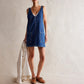 Abito in denim alla moda da donna con schiena scoperta